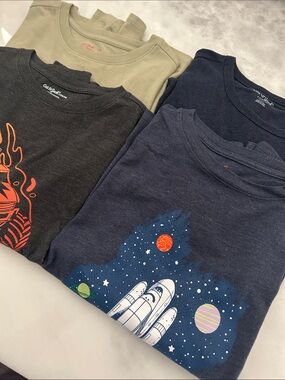 Kids Long Sleeve Graphic Space T-Shirt bundle